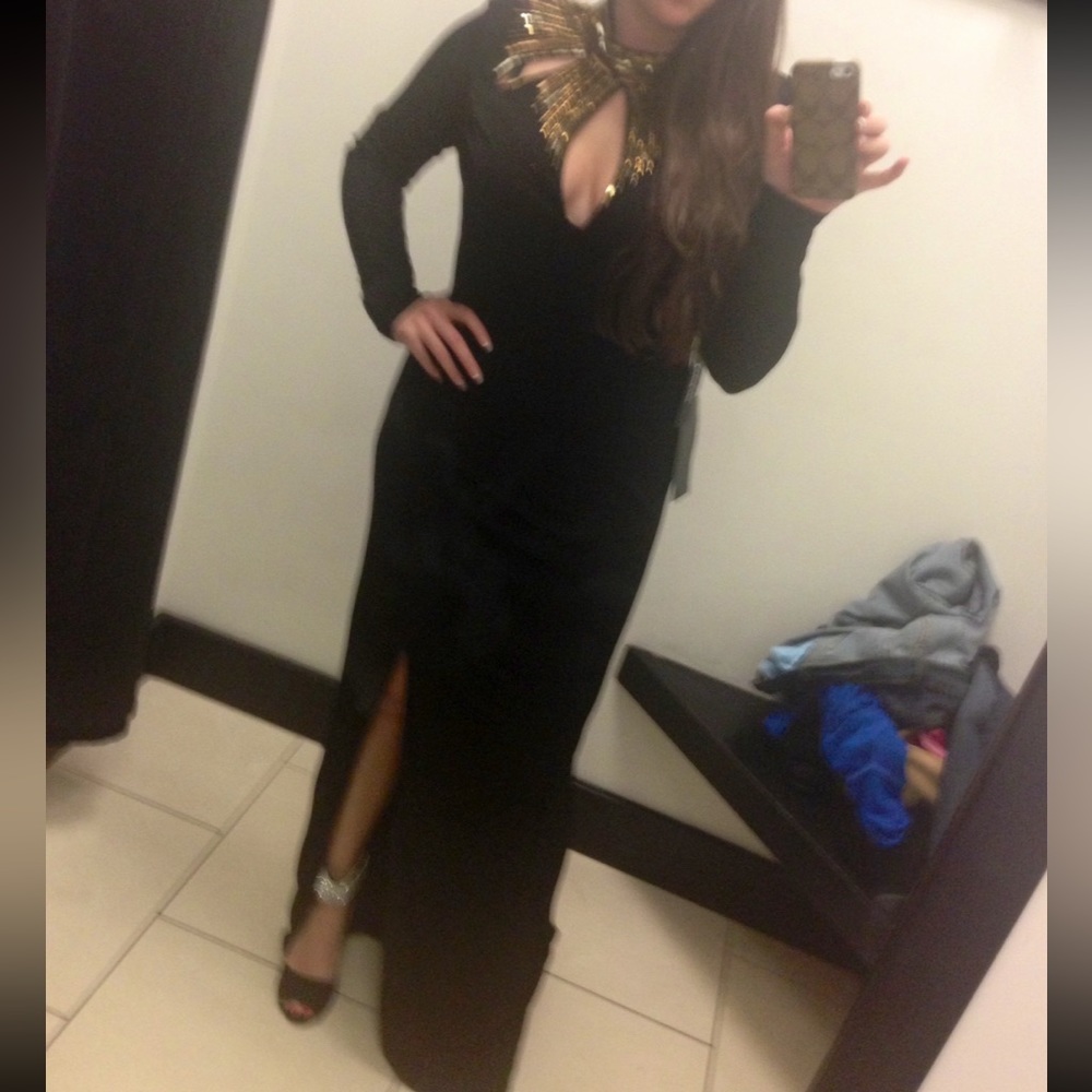 IN SEARCH OF BEBE Long sleeve long version of this dress